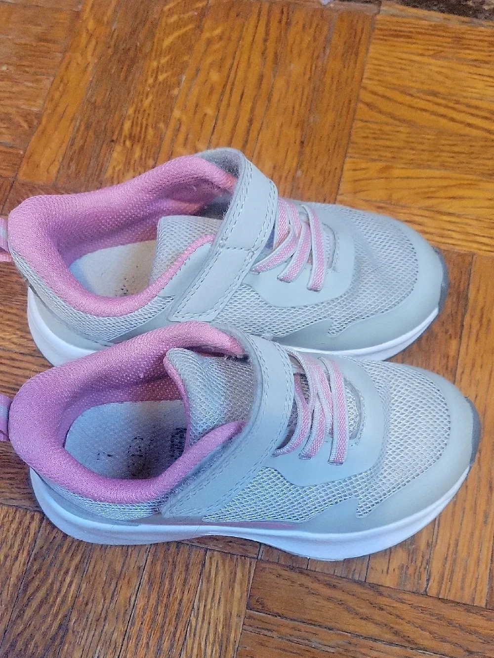 Girls 3 pair Lot of Size 7 Sandals and Athletic Shoes
